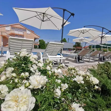 Lea With Pool * Malinska