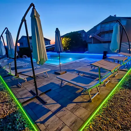 Apartament Lea With Pool Malinska