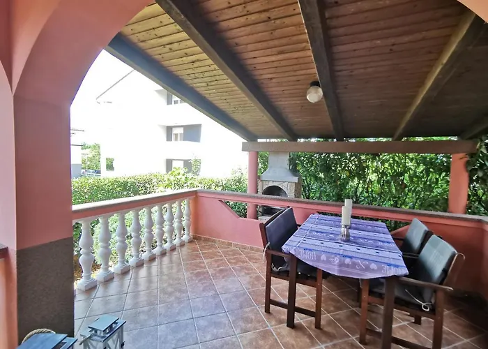 Lea With Pool * Malinska