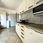 Apartament Lea With Pool Malinska