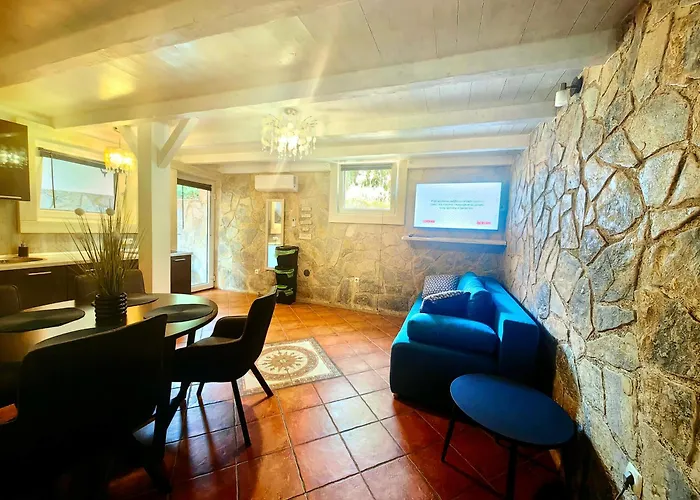 Lea With Pool * 말린스카