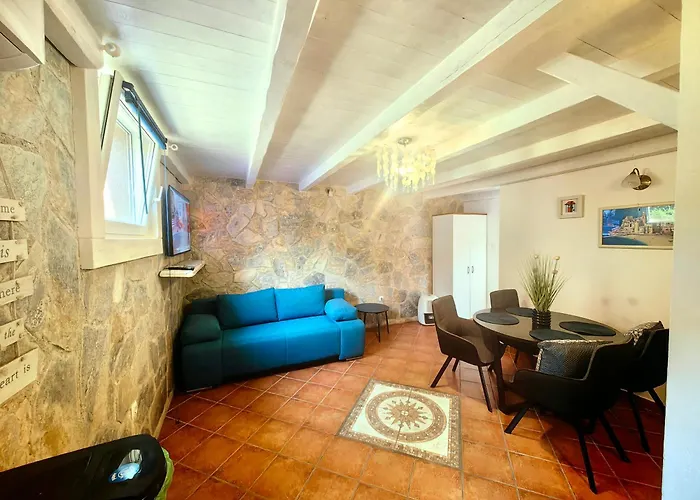 아파트 Lea With Pool